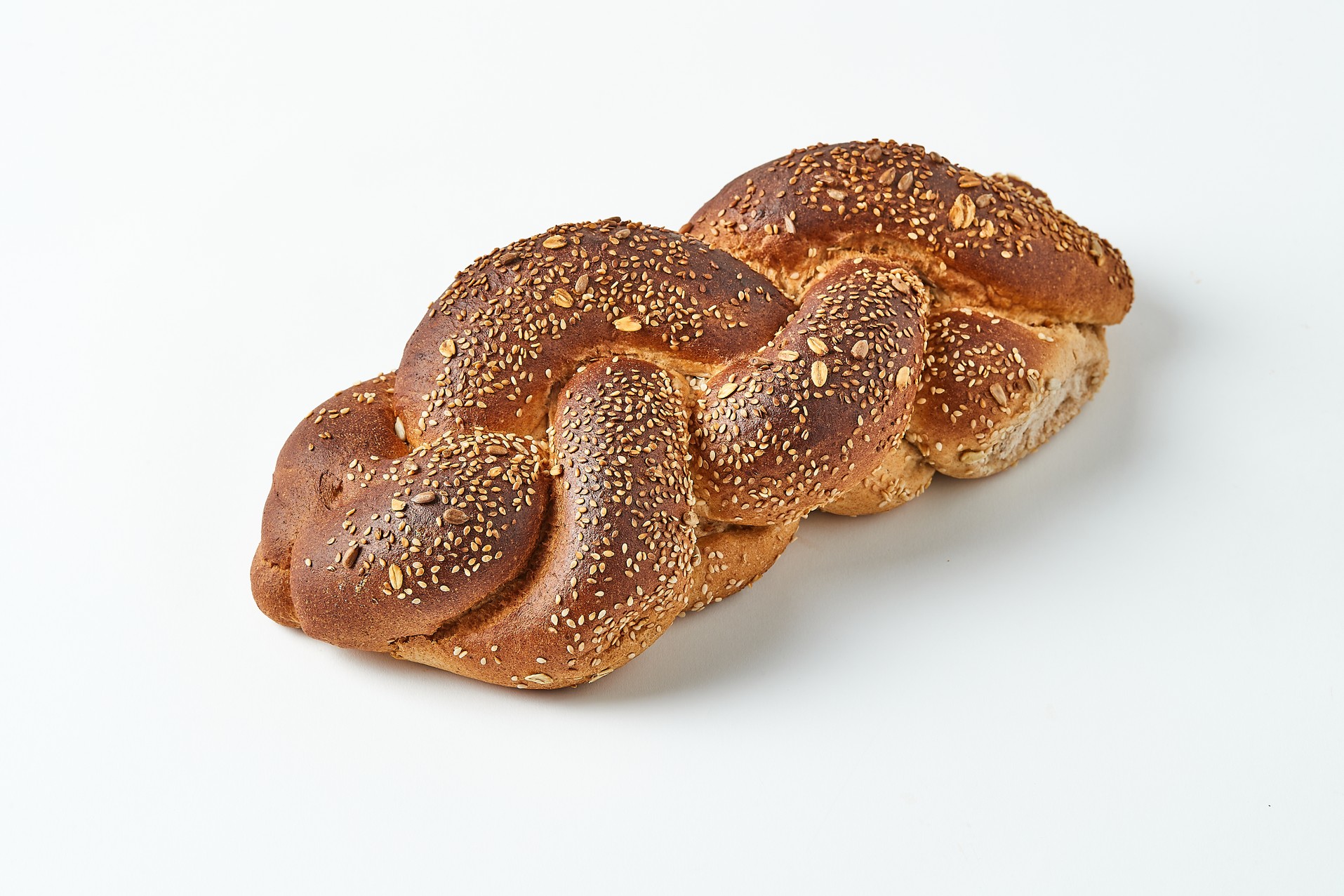 חלה קמח מלא - מקטגורית חלות - אוכל מוכן לשבת - המסעדה היהודית