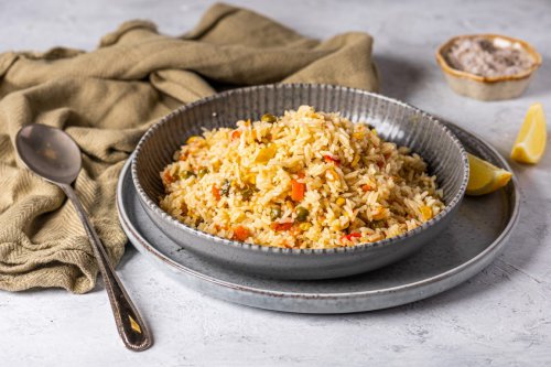 אורז סיני עם ירקות - המסעדה היהודית אוכל מוכן לשבת
